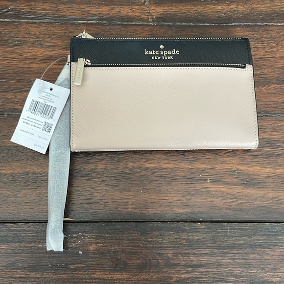 kate spade Handbags - NWT Kate Spade color block saff warm beige clutch/wallet